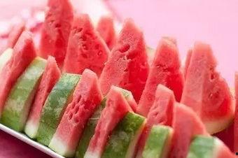 吃爆瓜的少女,揭秘吃爆瓜的少女生活圈