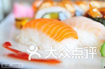 吃瓜光谷广场,吃瓜群众的欢乐聚集地”