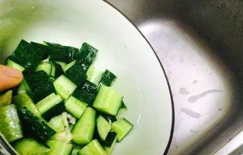 瓜可以拌着吃吗,探索拌瓜美食新风尚