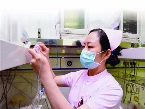 女护士分享吃瓜,一场意外吃瓜引发的医疗奇遇