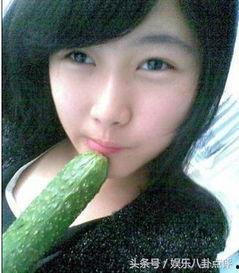 美女免费吃瓜,尽享夏日清凉时光